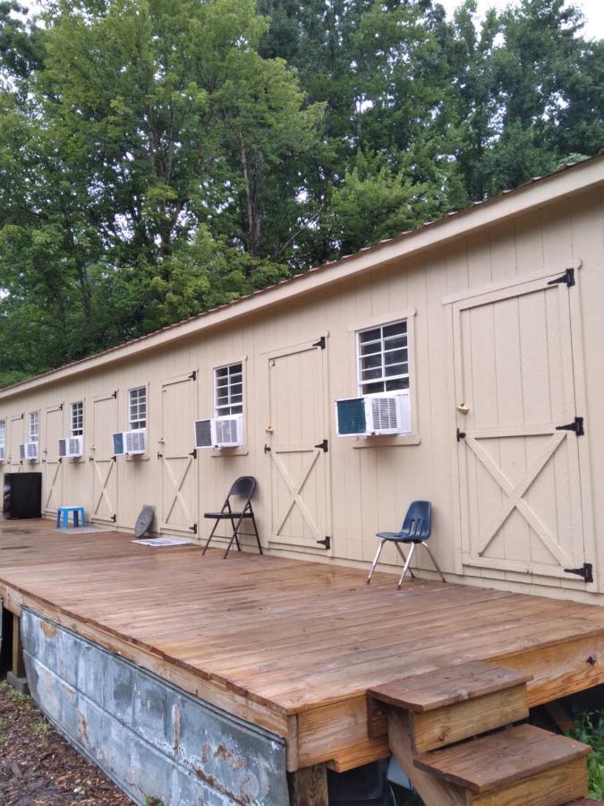 Chicken Coop Hostel Cosby Exterior foto